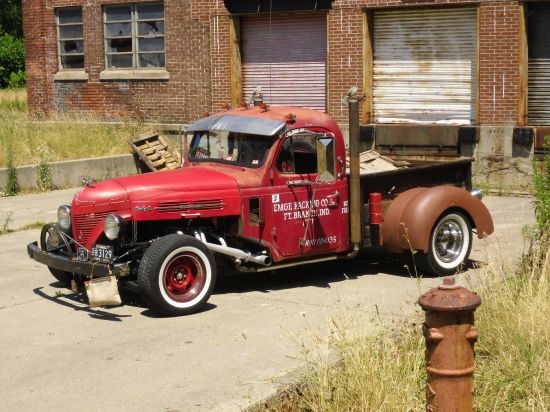 1940s_REO_olds_custom_rat_rod_truck_bus_example_(6)