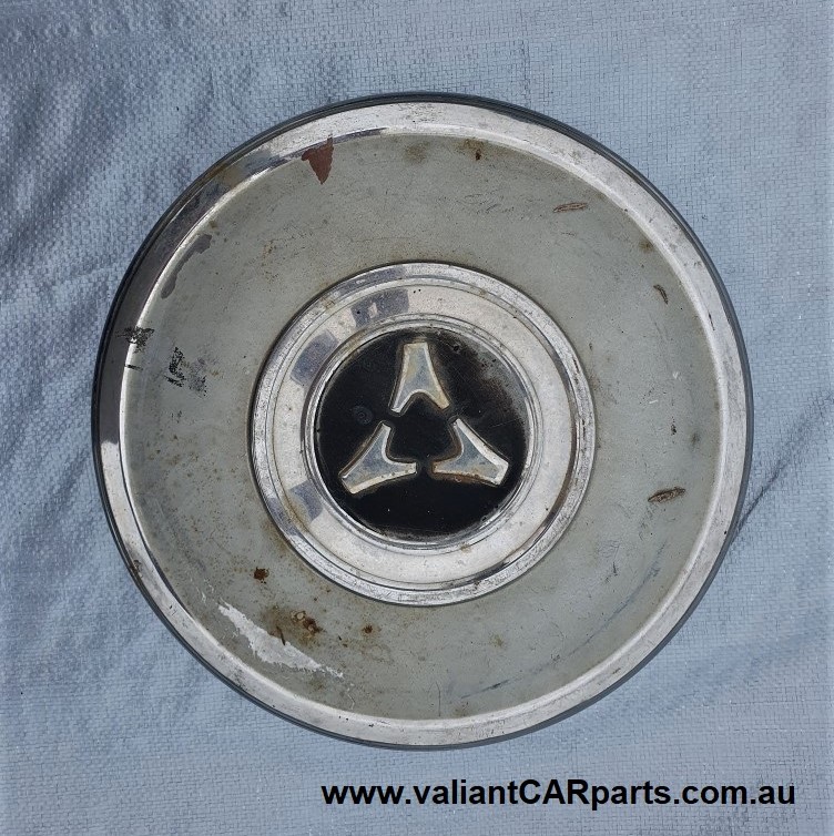 1970_to_1975_VG_VH_VJ_VK_DODGE_Ute_valiant_cl_hubcap_chrysler_australia