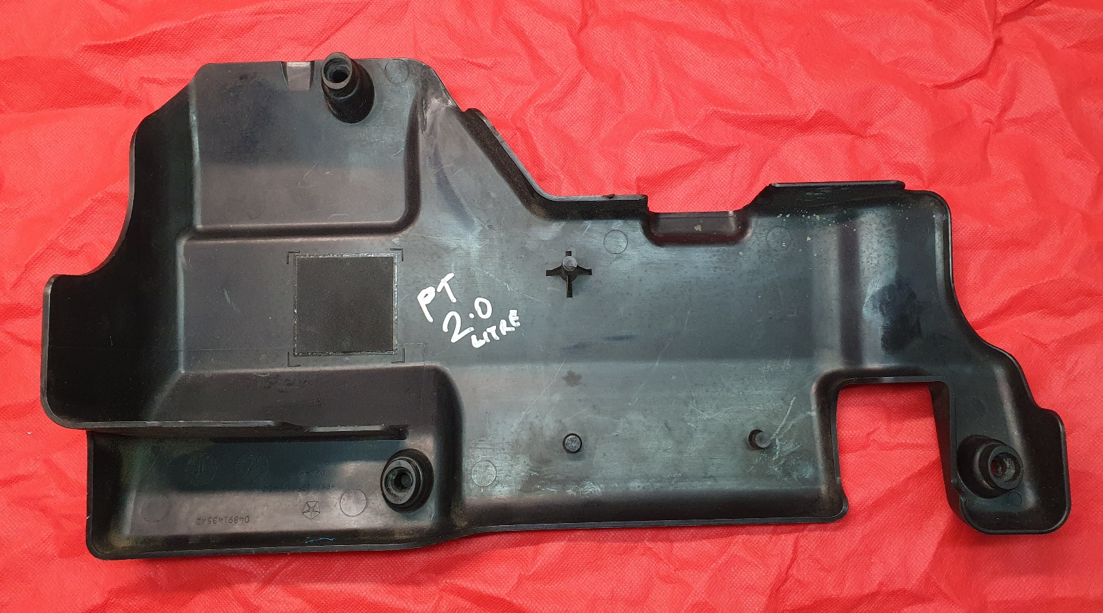 2000_to_2005_Chrysler_PT_Cruiser_DOHC_16V_engine_top_COVER__2.0_litre_petrol_ECC_(2)