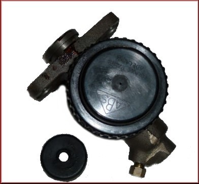 AP5_AP6_new_brake_master_cylinder_top