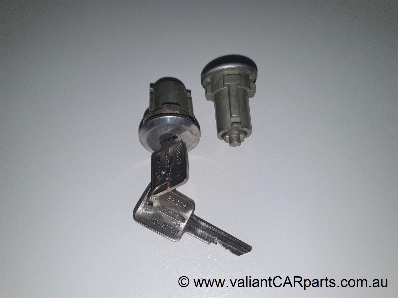 DODGE_Truck_D5N_DOOR_Lock_barrels_cylinder_Assy_keys-1