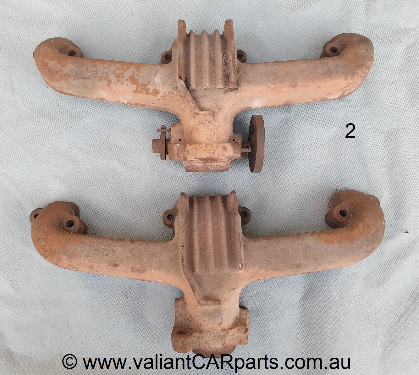 Valiant_Dodge_318_exhaust_manifolds_(7)