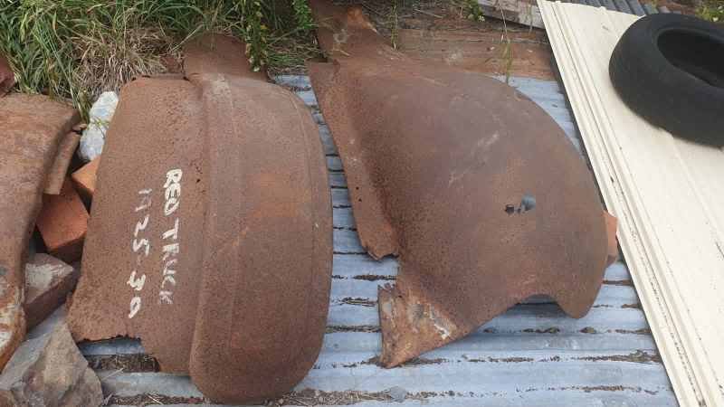 vintage_reo_truck_bus_wheels_tyres_rat_rod_car_parts_for_sale_australia_panels_speedwagon-3